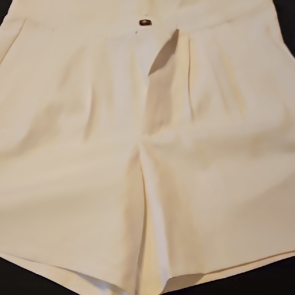 Forever 21 High Waist Cream Shorts